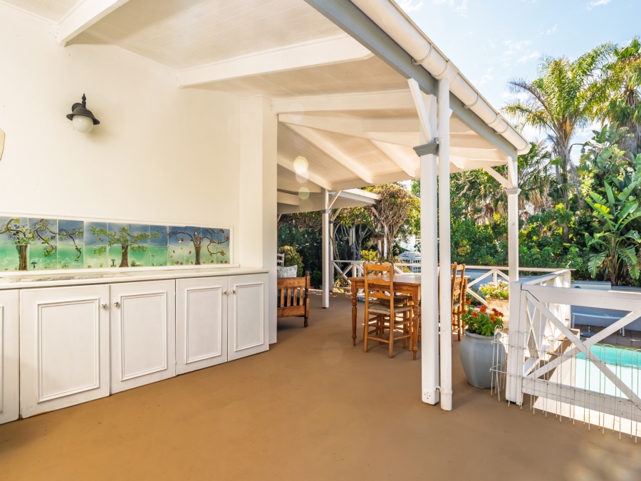 4 Bedroom Property for Sale in Belvidere Estate Western Cape